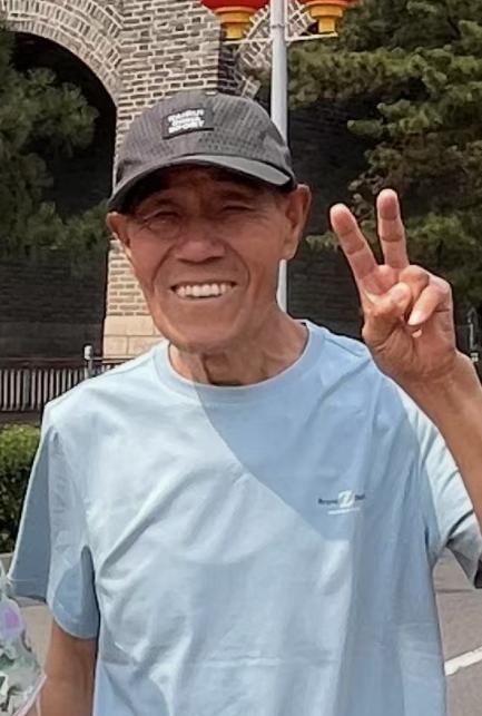 走失者照片 呼和浩特市寻人：七旬老人走失，戴黑...