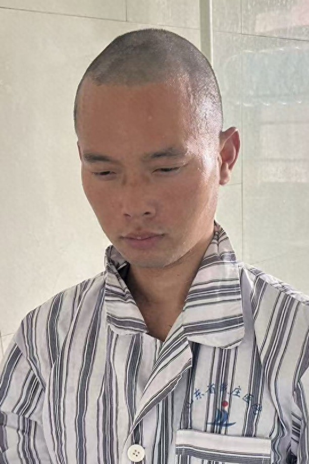 走失者照片 济宁市寻亲：青年男子被救助，自述叫...