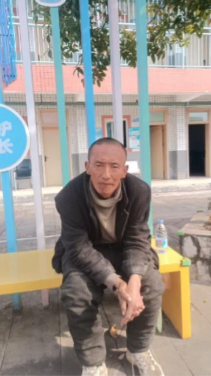 走失者照片 成都市邛崃市寻亲：中年男子被救助，...