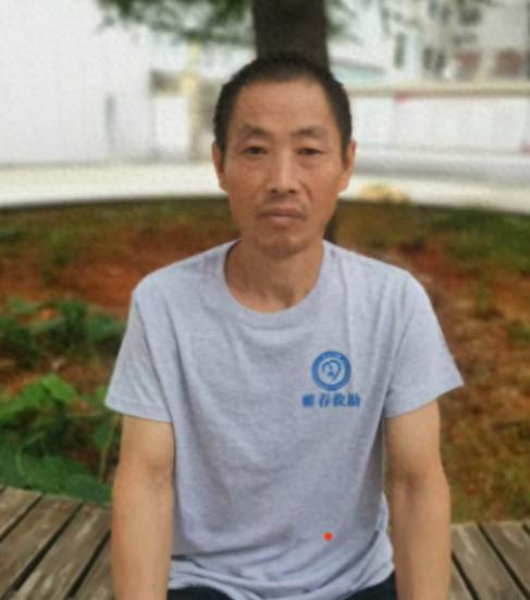 走失者照片 黄冈市寻亲：青年男子被救助，自述叫...