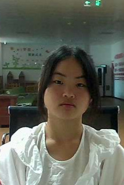 走失者照片 大理州寻亲：15岁女孩被救助，裹灰...