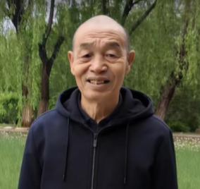 走失者照片 惠州市寻人：七旬老人走失，穿黑色连...