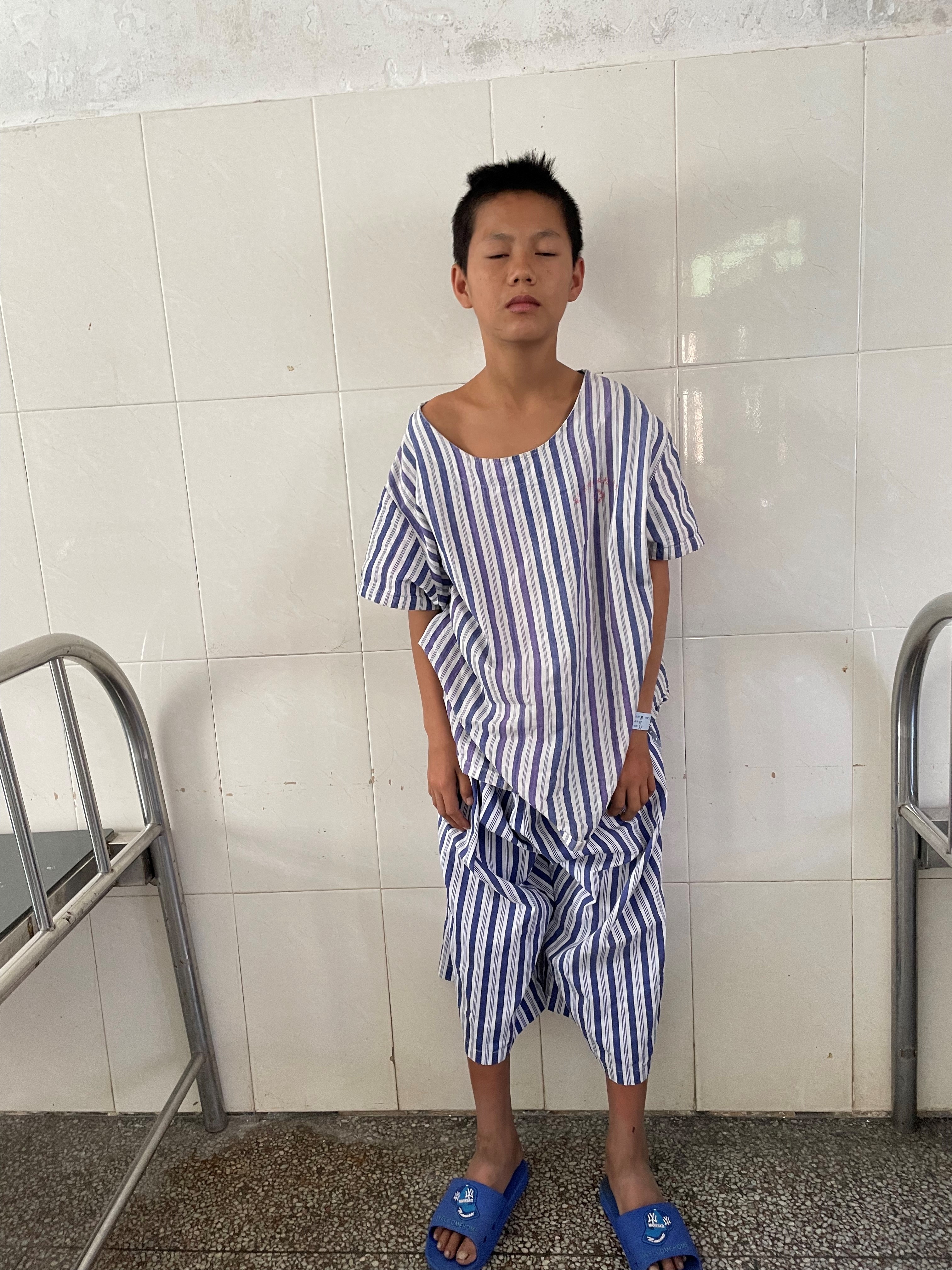 走失者照片 茂名市寻亲：10岁男孩被救助，高1...