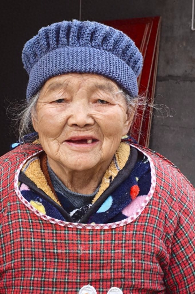 走失者照片 重庆市寻亲：六旬老太被救助，自述叫...