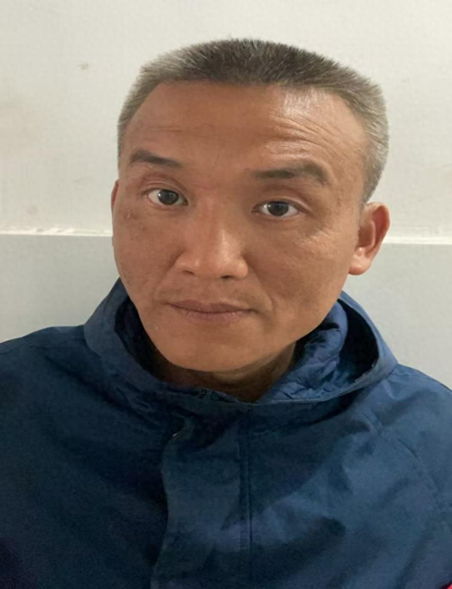 走失者照片 玉林市寻亲：五旬男子被救助，穿藏蓝...