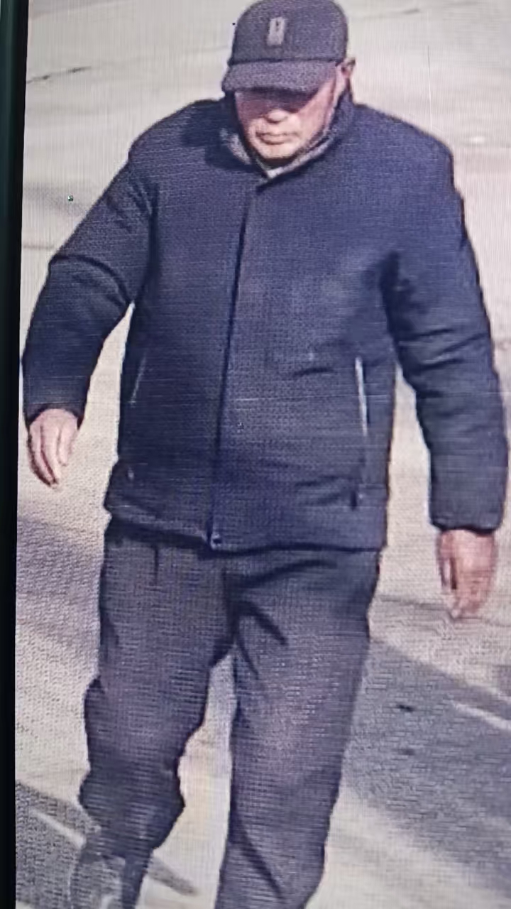 走失者照片 宿迁市寻人：八旬老人走失，穿黑色棉...