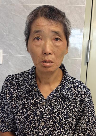 走失者照片 揭阳市寻亲：六旬老太被救助，穿蓝白...