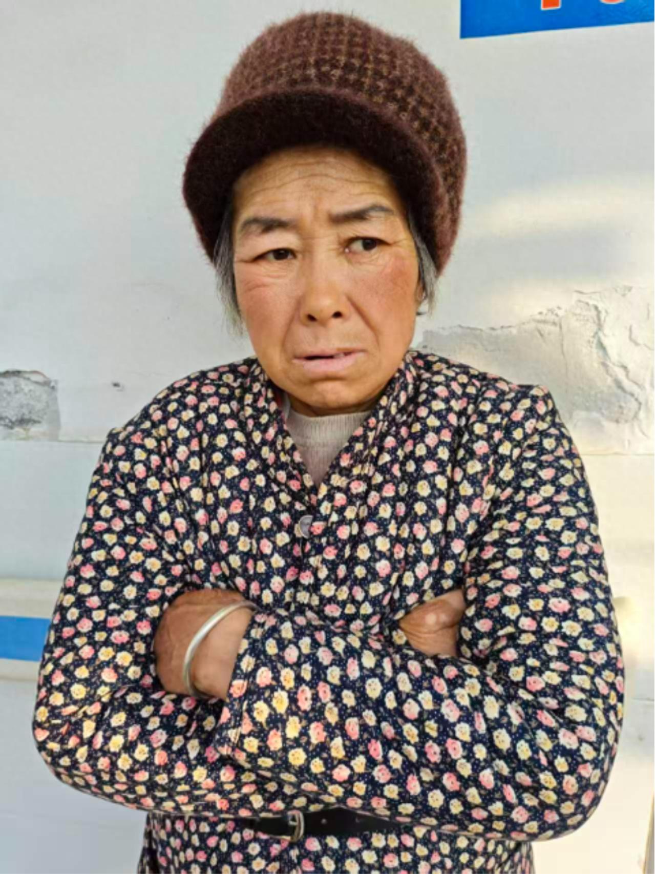 走失者照片 济宁市寻亲：六旬老太被救助，自述从...