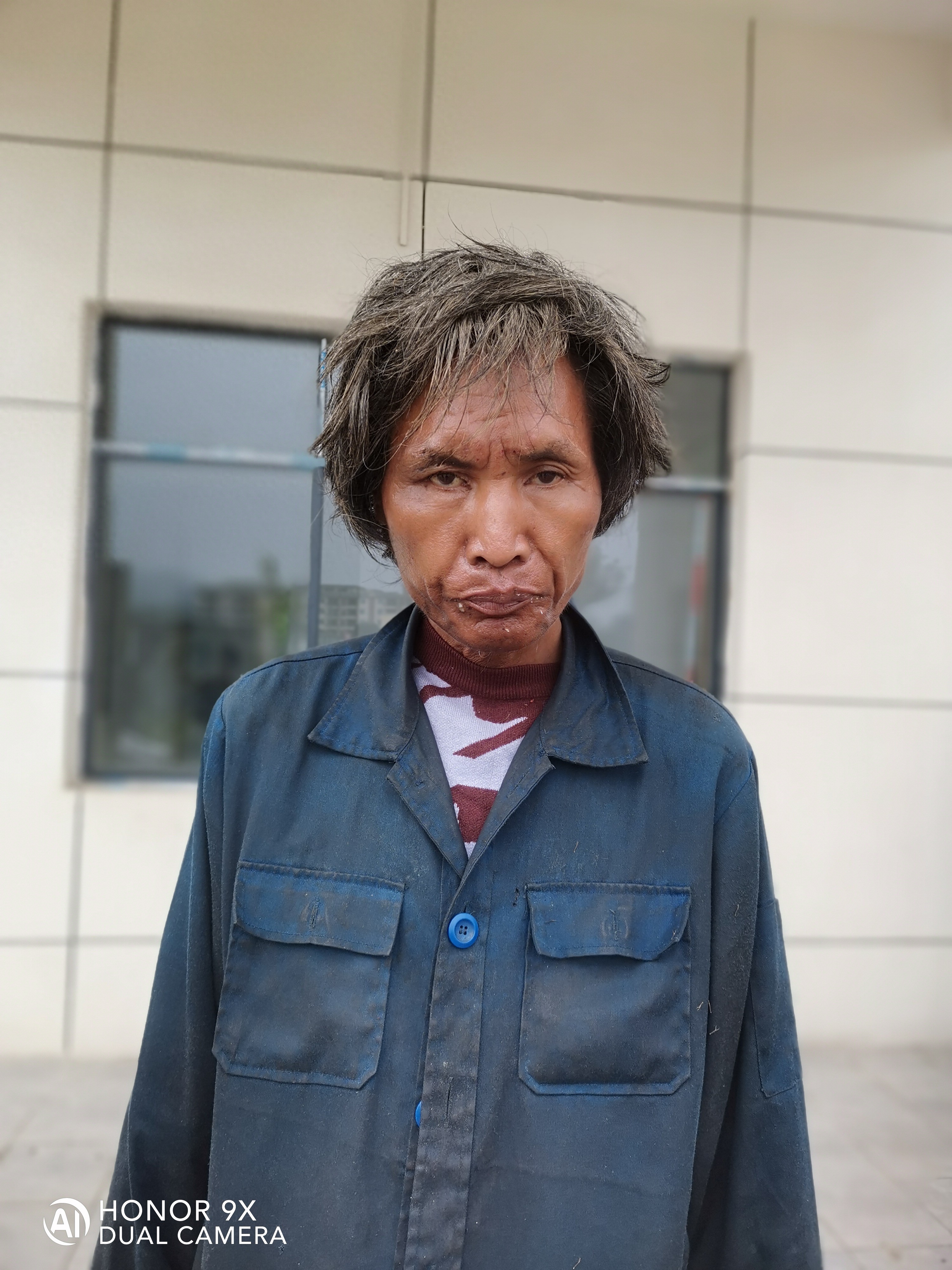 走失者照片 百色市寻亲：六旬老人被救助，高1米...