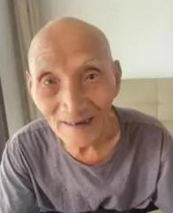 走失者照片 信阳市寻人：九旬老人走失，高1米6...