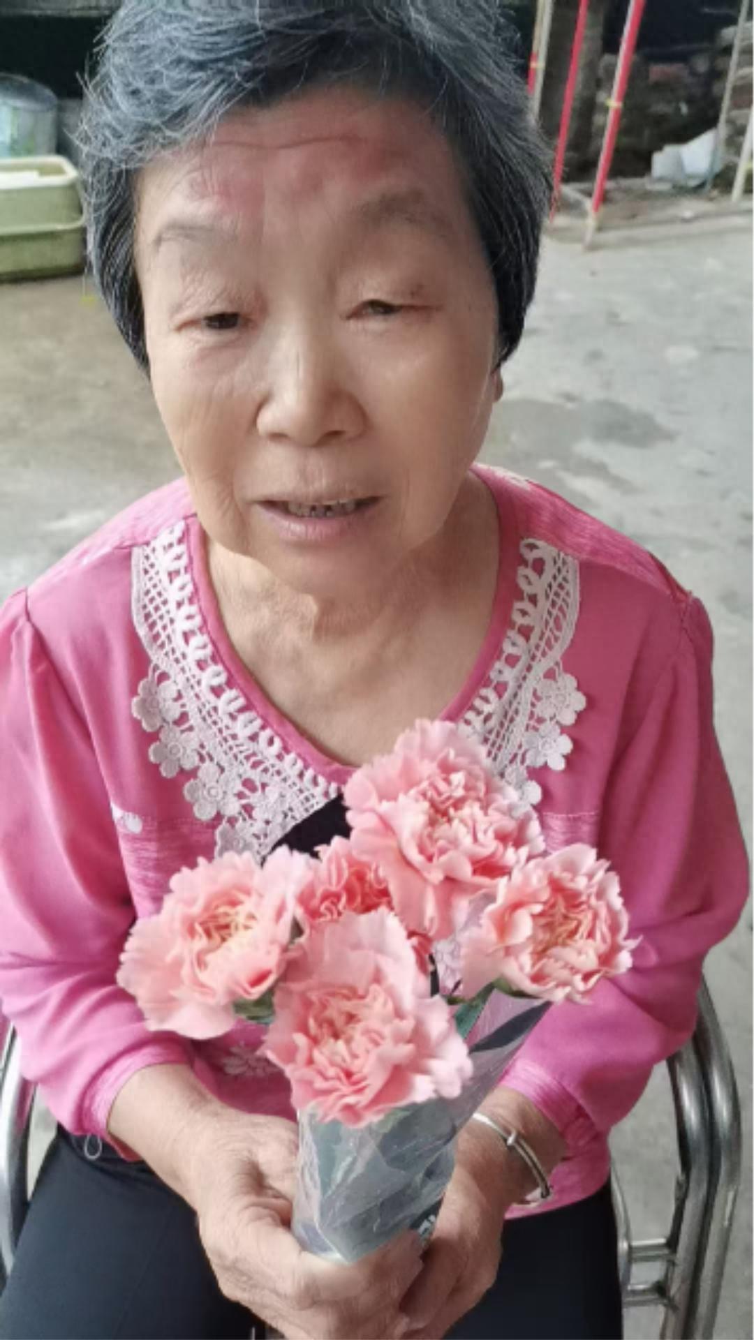 走失者照片 海南省万宁市寻人：七旬老太走失，患...