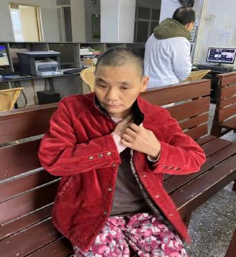 走失者照片 龙岩市寻亲：六旬老太被救助，高约1...
