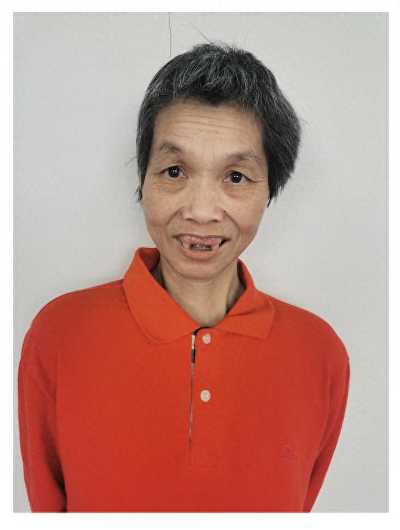 走失者照片 北京市寻亲：中年女子被救助，高1米...