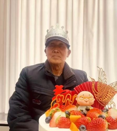 走失者照片 渭南市寻人：七旬老人走失，穿黑色上...