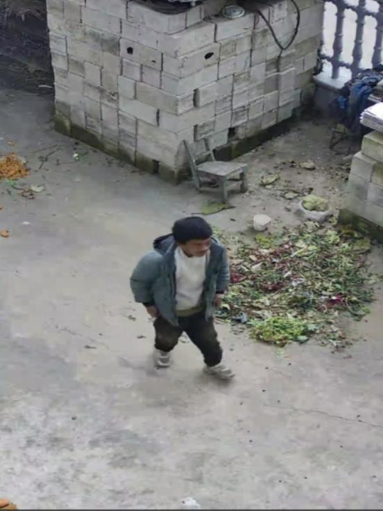 走失者照片 黄冈市寻人：青年男子走失，患智力障...