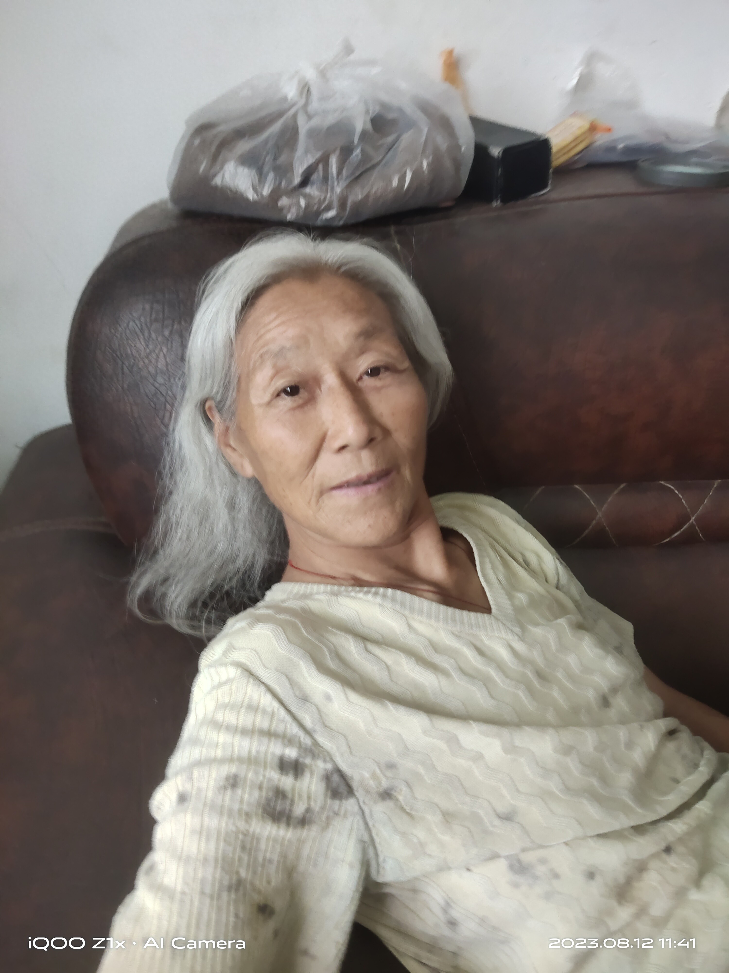 走失者照片 信阳市寻人：七旬老太走失，高1米6...