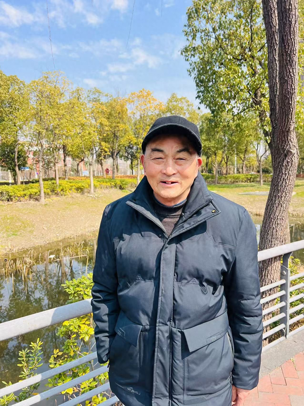 走失者照片 南通市寻人：七旬老人走失，戴鸭舌帽...