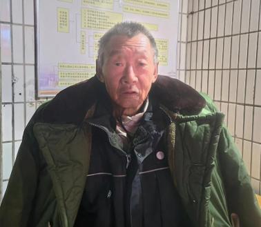走失者照片 郑州市寻亲：九旬老人被救助，自述叫...