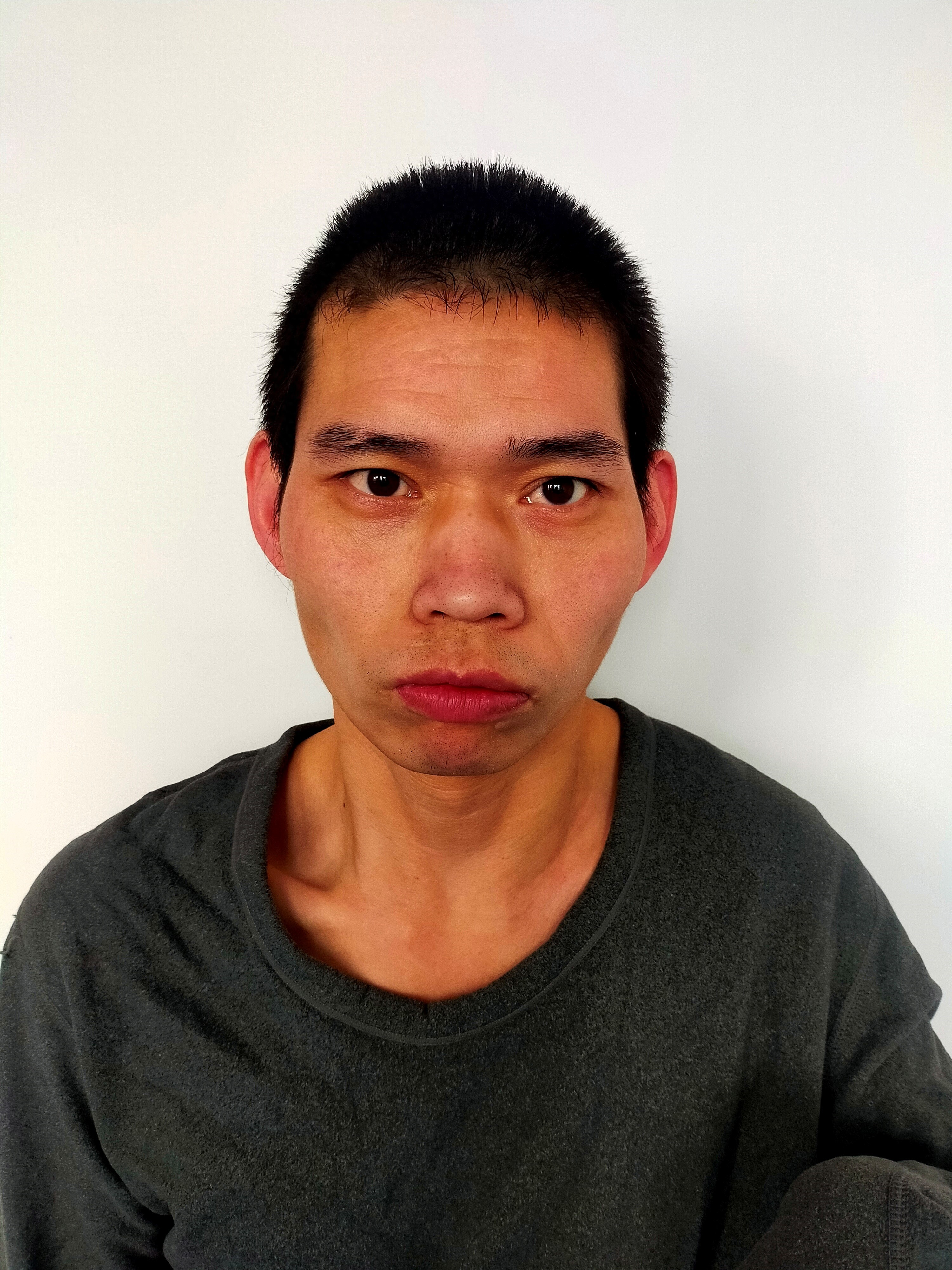 走失者照片 北京市寻亲：青年男子被救助，高1米...