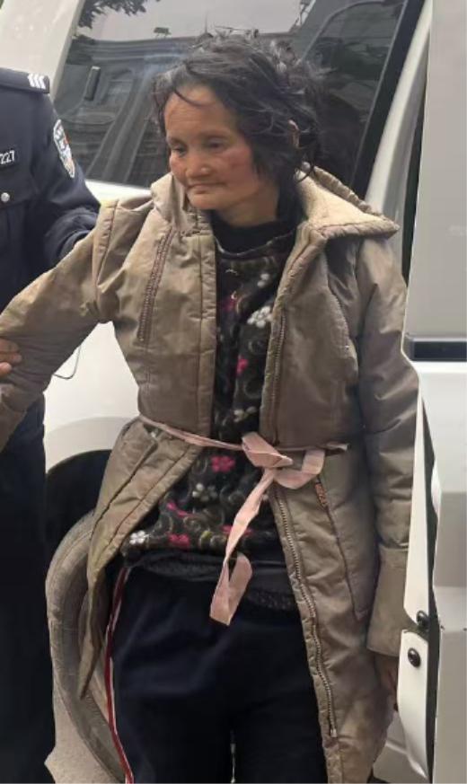 走失者照片 邯郸市寻亲：七旬老太被救助，疑患精...