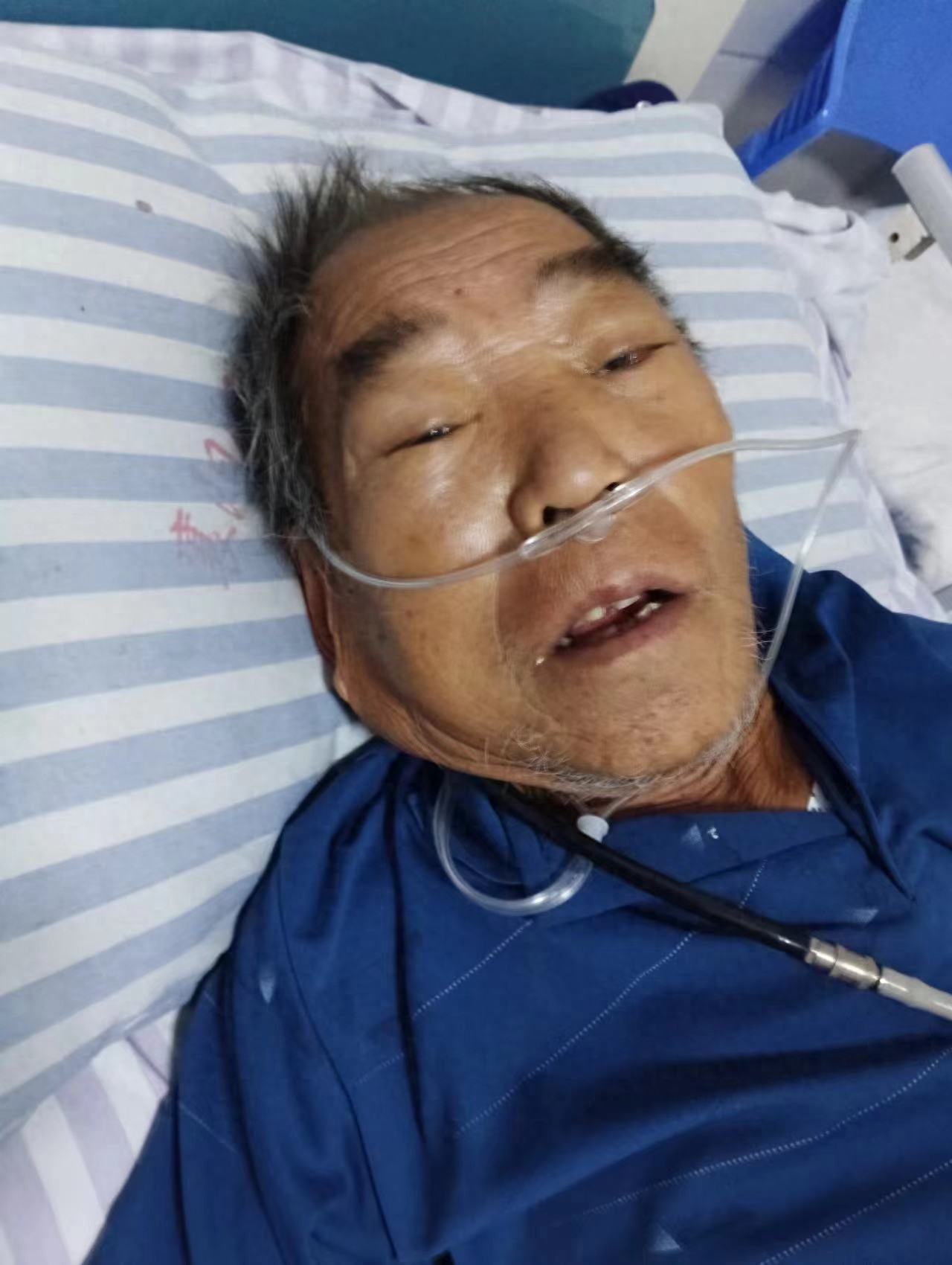 走失者照片 襄阳市寻亲：七旬老人被救助，高1米...