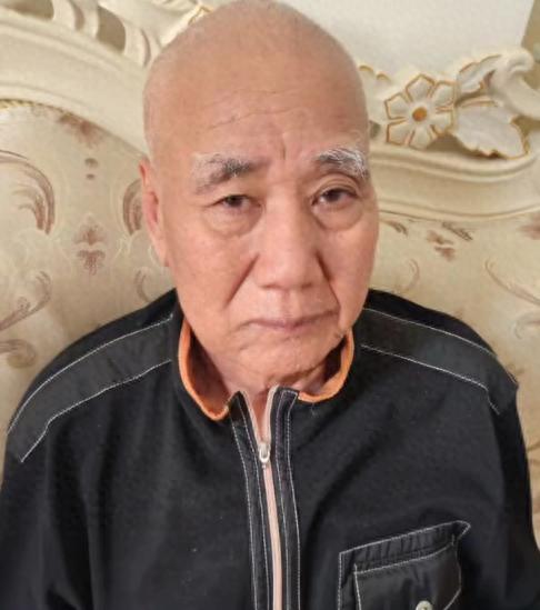 走失者照片 大庆市寻人：七旬老人走失，患小脑萎...