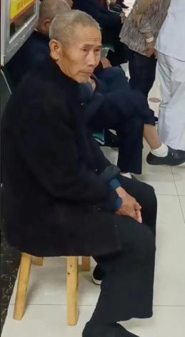 走失者照片 铜仁市寻人：七旬老人走失，白发，提...