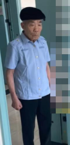 走失者照片 枣庄市寻人：八旬老人走失，穿黑色长...