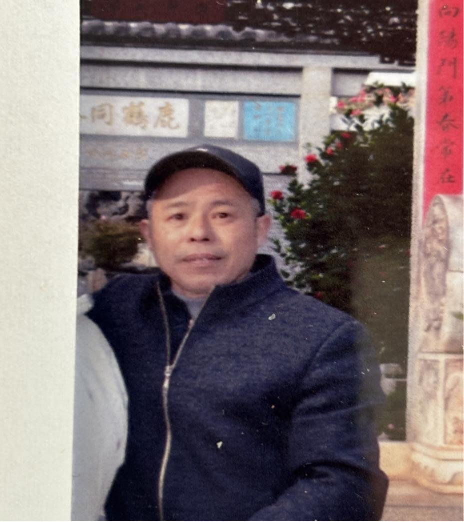 走失者照片 重庆市寻人：五旬男子走失，穿深色夹...
