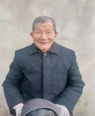 走失者照片 蚌埠市寻人：八旬老人走失，穿咖色睡...