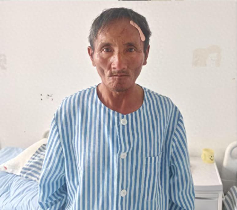 走失者照片 楚雄州寻亲：五旬男子被救助，自述叫...