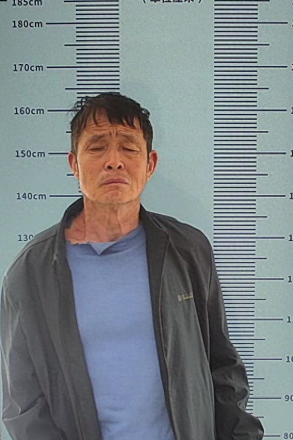 走失者照片 渭南市寻亲：六旬老人被救助，穿黑色...