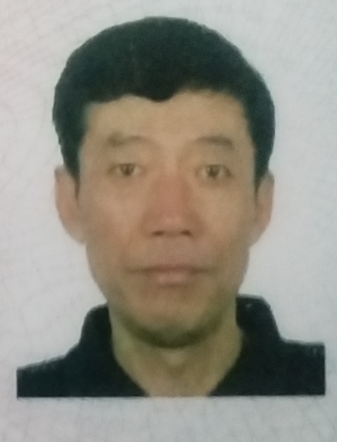 走失者照片 鞍山市寻人：六旬老人走失，穿墨绿色...
