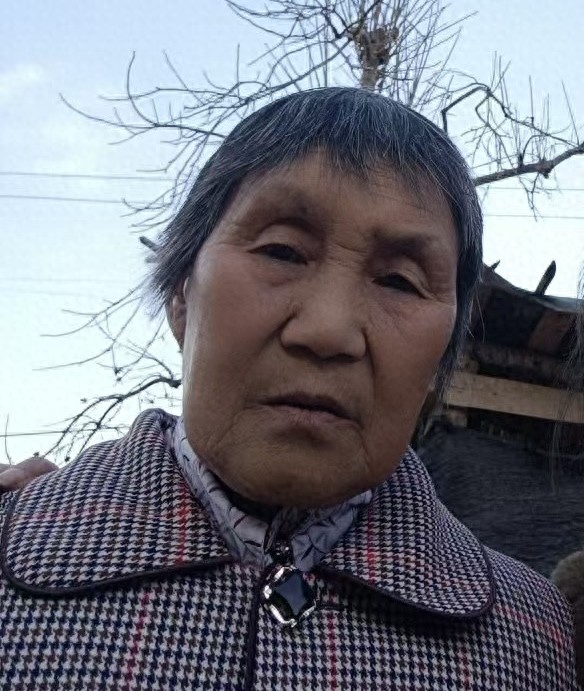 走失者照片 广元市寻人：七旬老太走失，穿蓝色上...