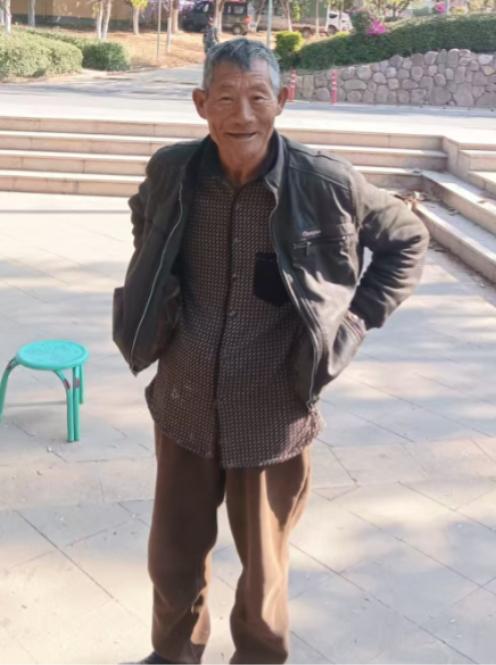 走失者照片 丽江市寻亲：六旬老人被救助，疑似精...