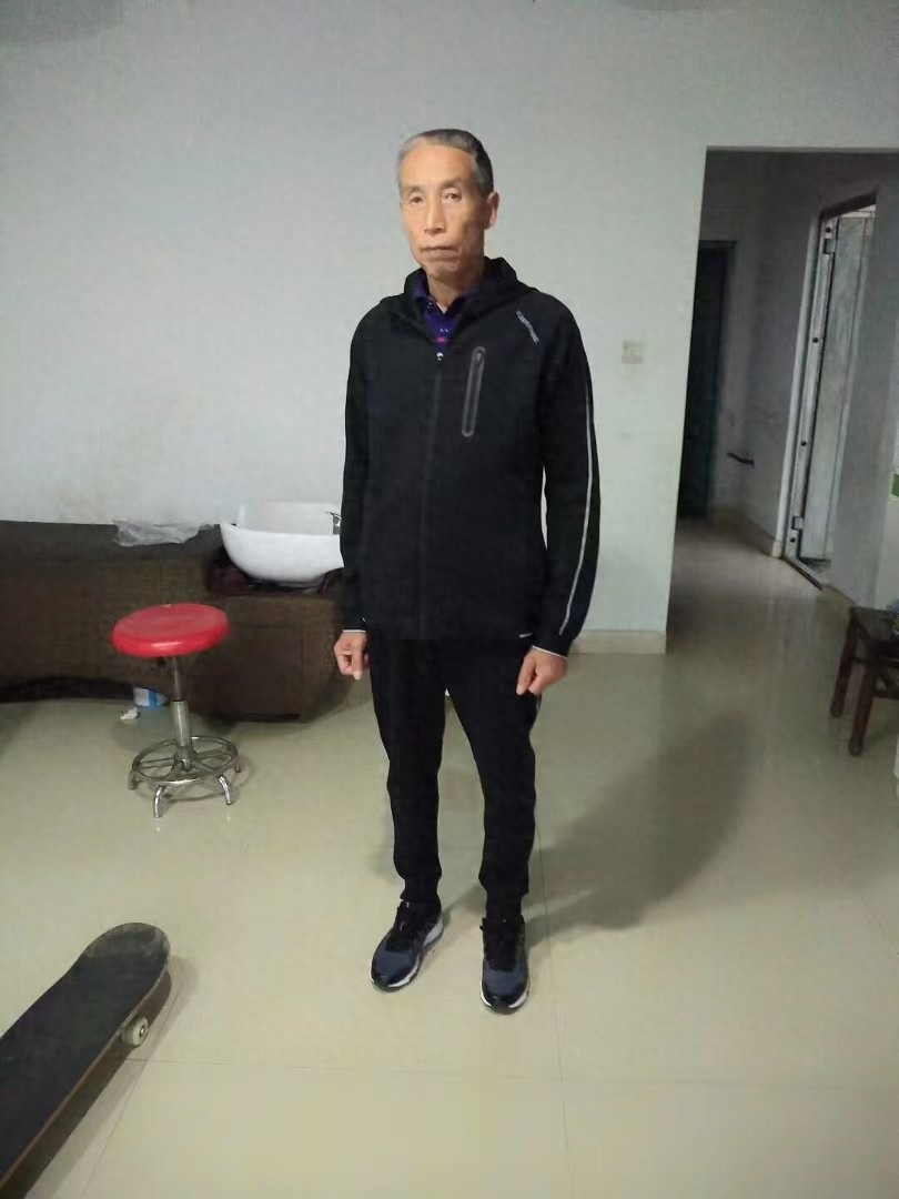走失者照片 兰州市寻人：六旬老人走失，穿灰色衣...