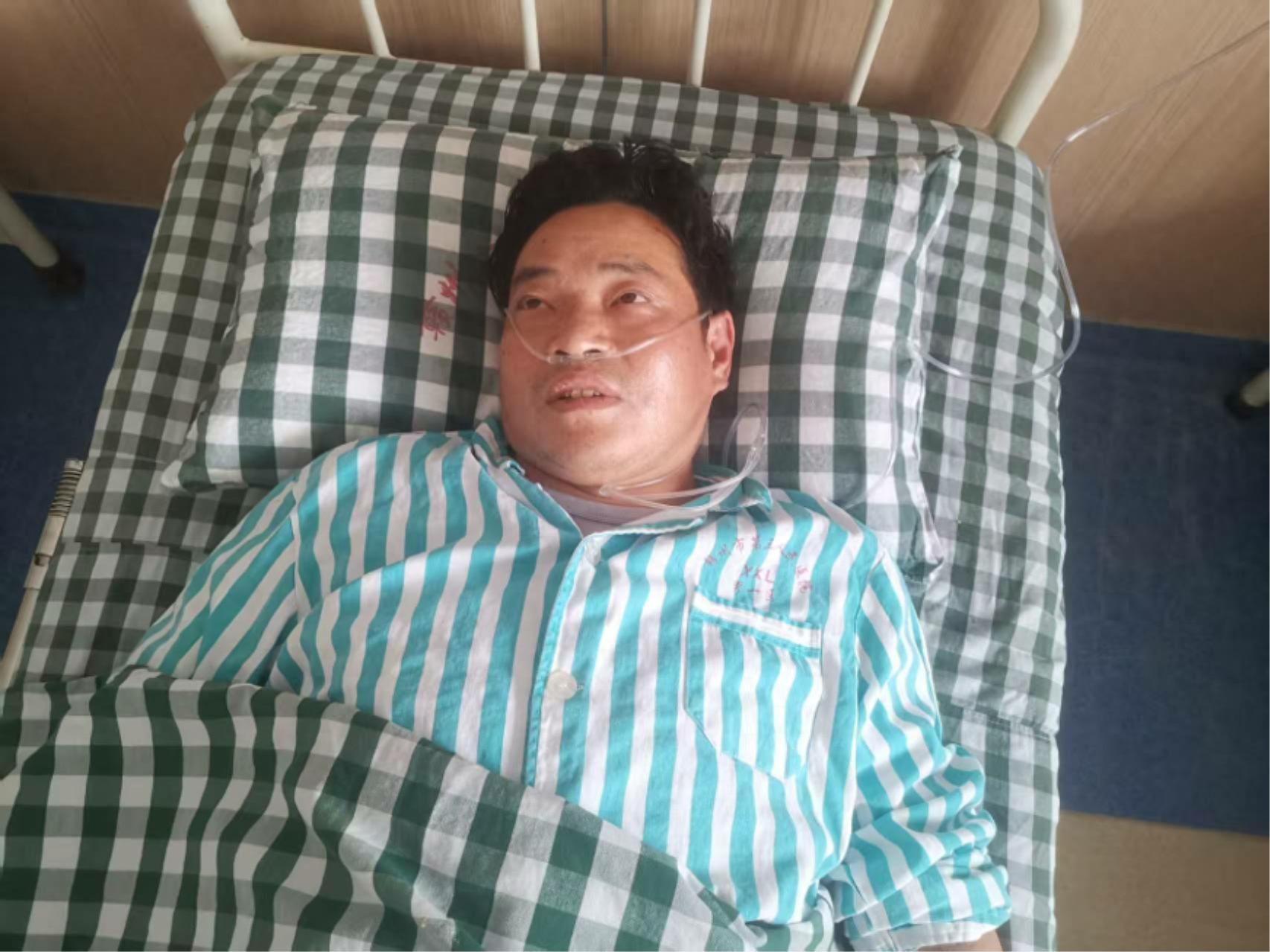走失者照片 赣州市寻亲：青年男子被救助，穿黑色...