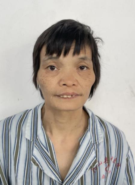 走失者照片 清远市寻亲：五旬女子被救助，高1米...
