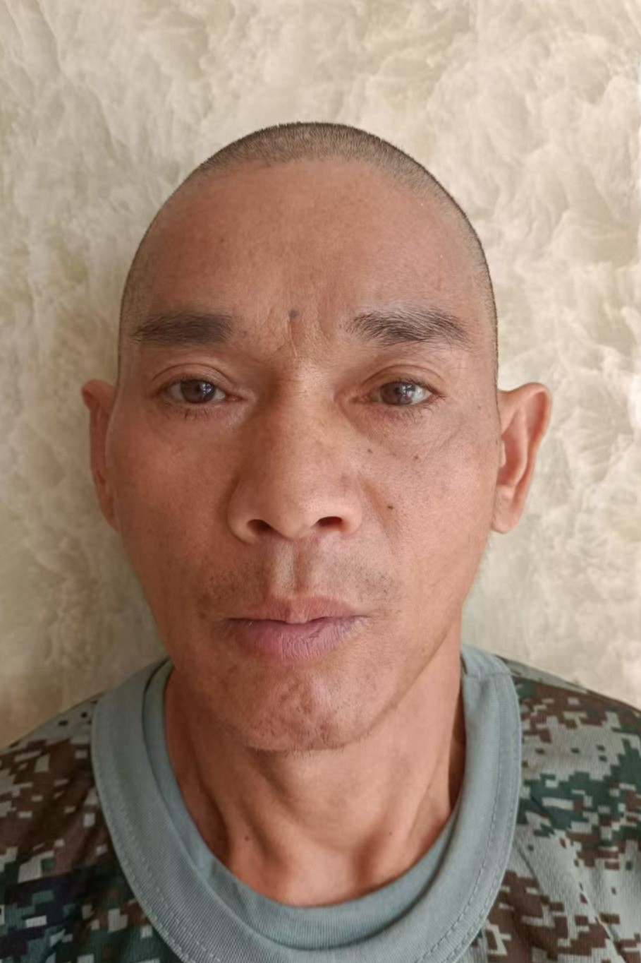 走失者照片 南阳市寻亲：六旬老人被救助，高1米...