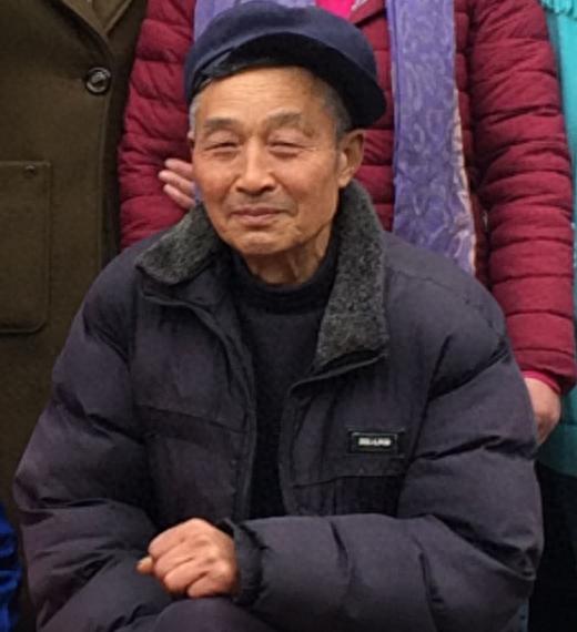 走失者照片 重庆市寻人：七旬老人走失，患小脑萎...