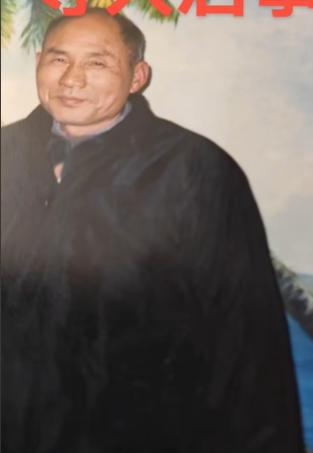 走失者照片 孝感市寻人：八旬老人走失，穿黑色棉...