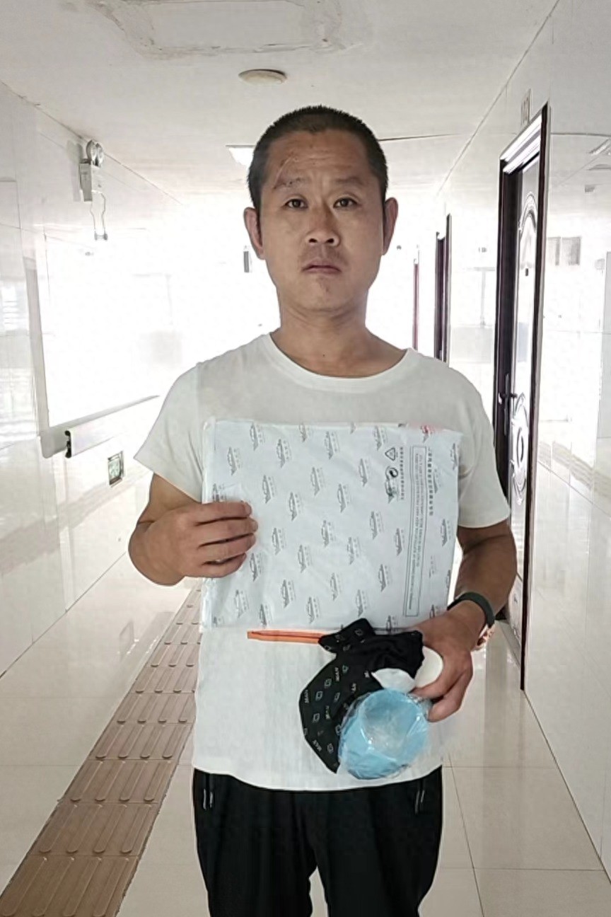 走失者照片 柳州市寻亲：中年男子被救助，高1米...