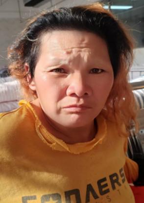 走失者照片 钦州市寻亲：中年女子被救助，穿米白...