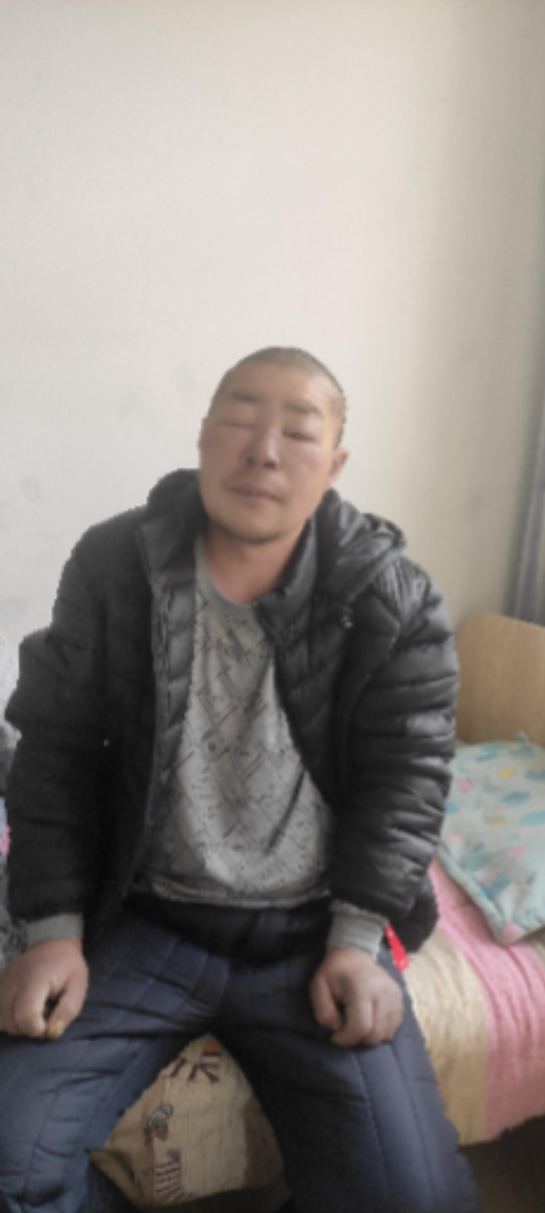 走失者照片 辽阳灯塔寻亲：中年男子被救助，穿深...