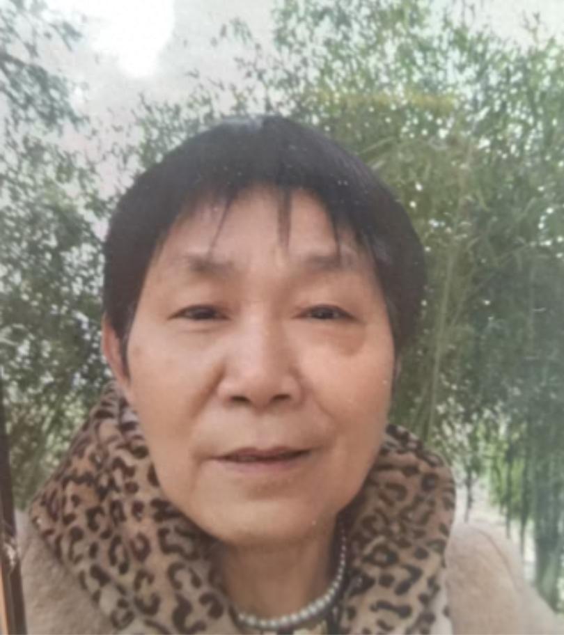 走失者照片 许昌市寻人：七旬老太走失，穿红色印...