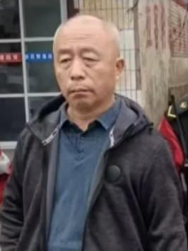走失者照片 运城市河津市寻人：六旬老人走失，患...