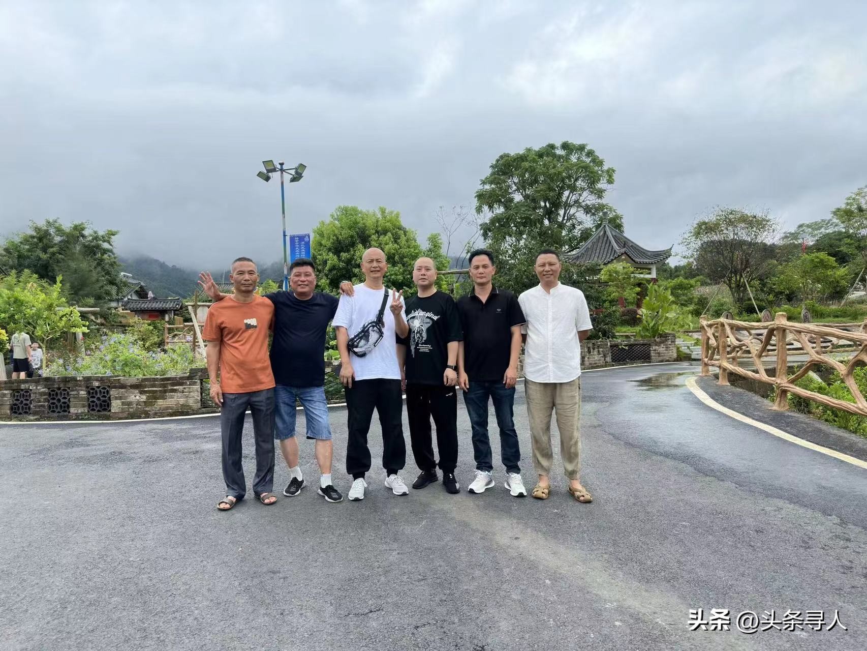 走失者照片 寻找河南商丘战友高峰：咱们同批入伍...