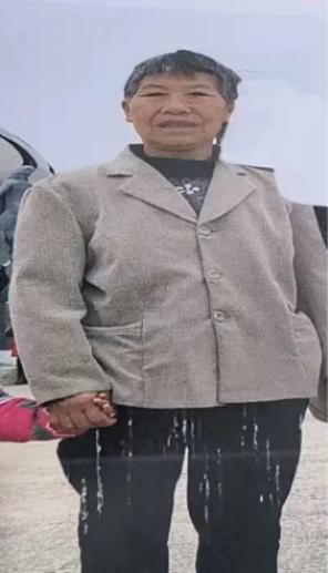 走失者照片 遵义市寻人：七旬老太走失，穿黑色T...