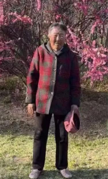 走失者照片 长春市寻人：八旬老太走失，患小脑萎...