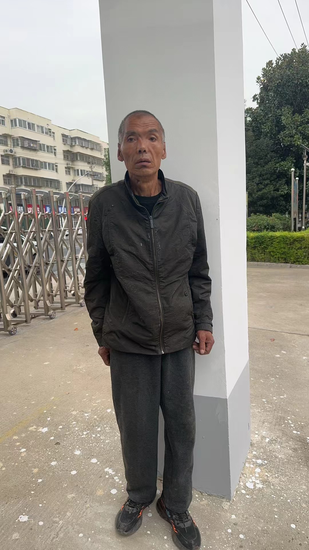 走失者照片 驻马店市寻亲：六旬老人被救助，面部...